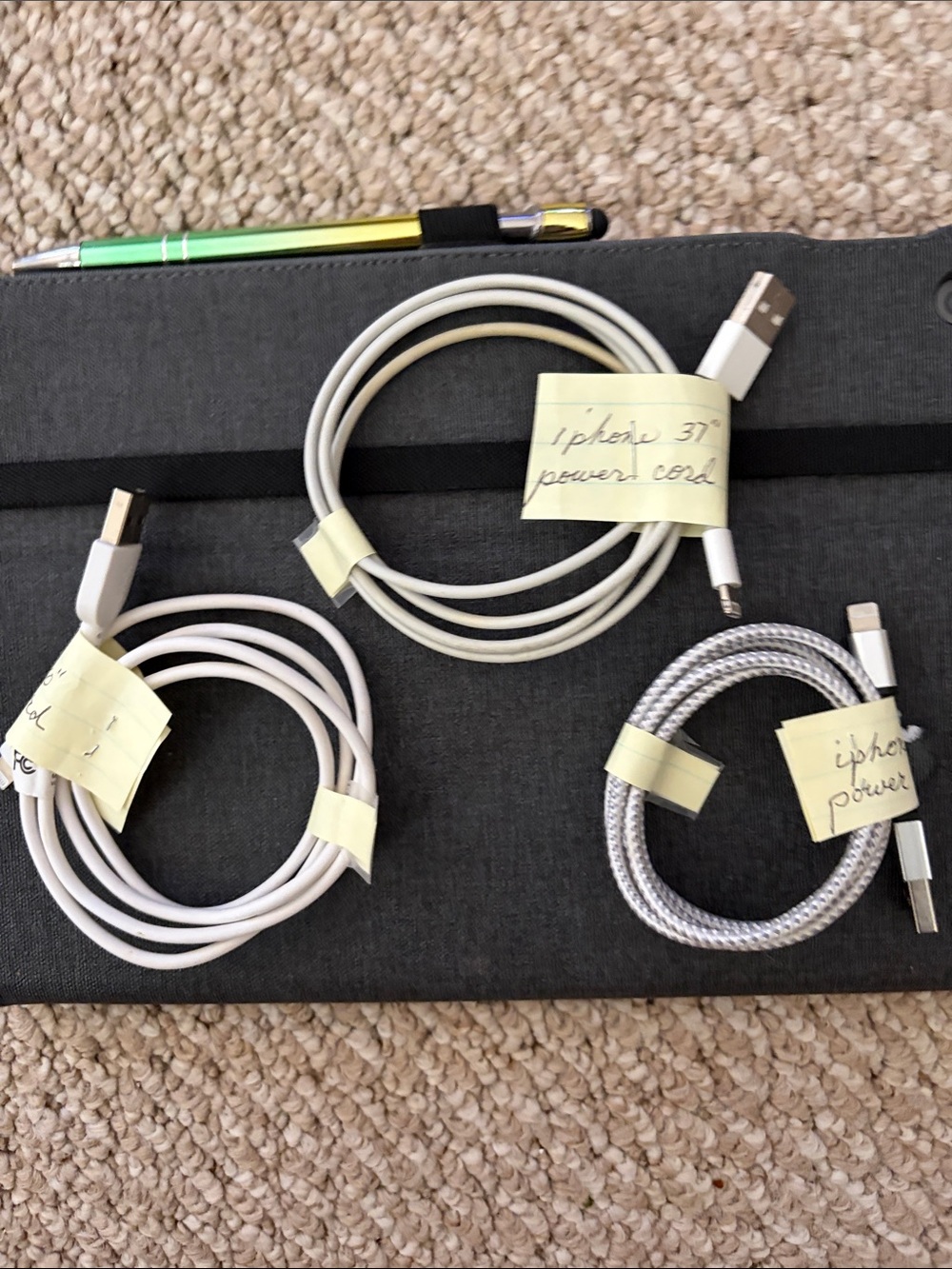 Apple White Lightning to USB Charging Cable - White